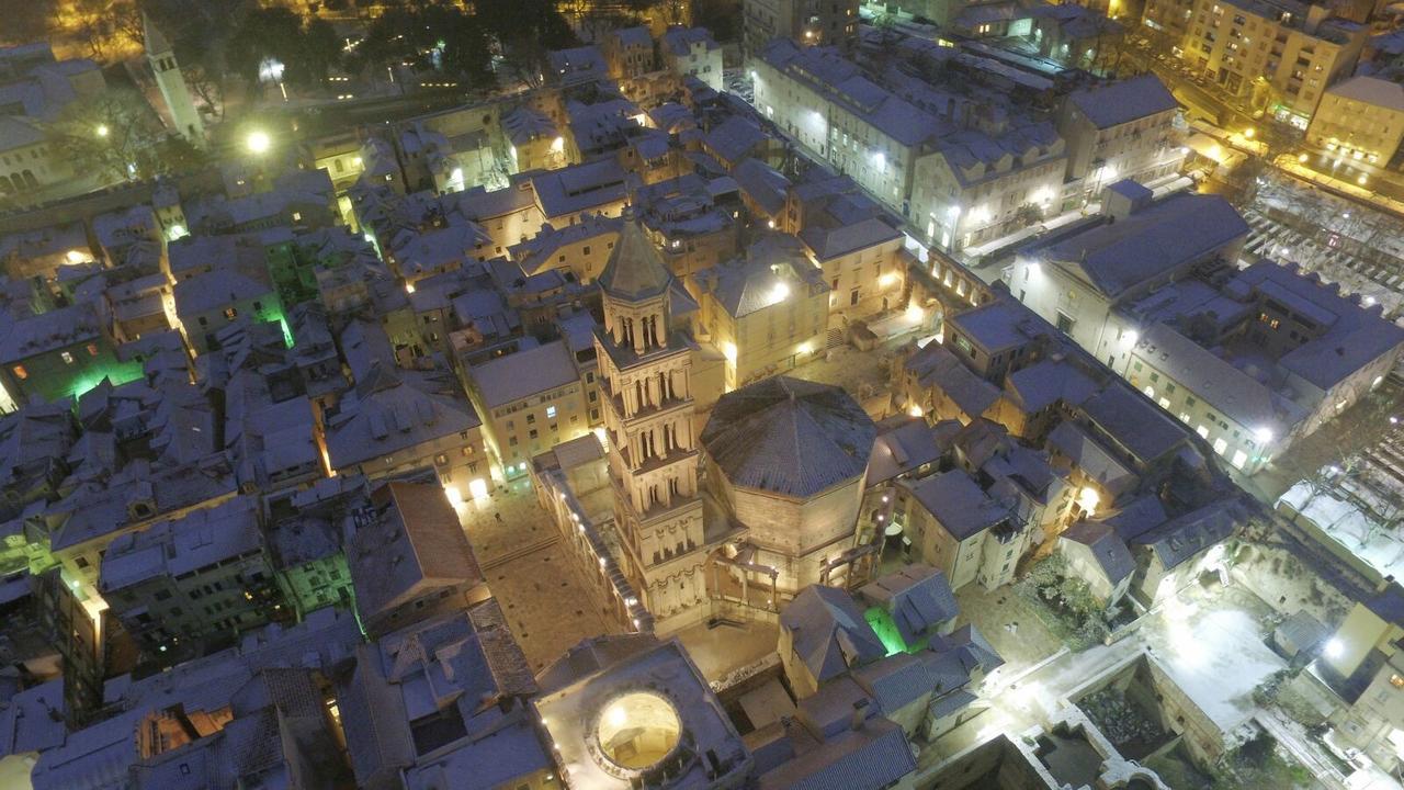 Porta Aurea Appartement Split Buitenkant foto